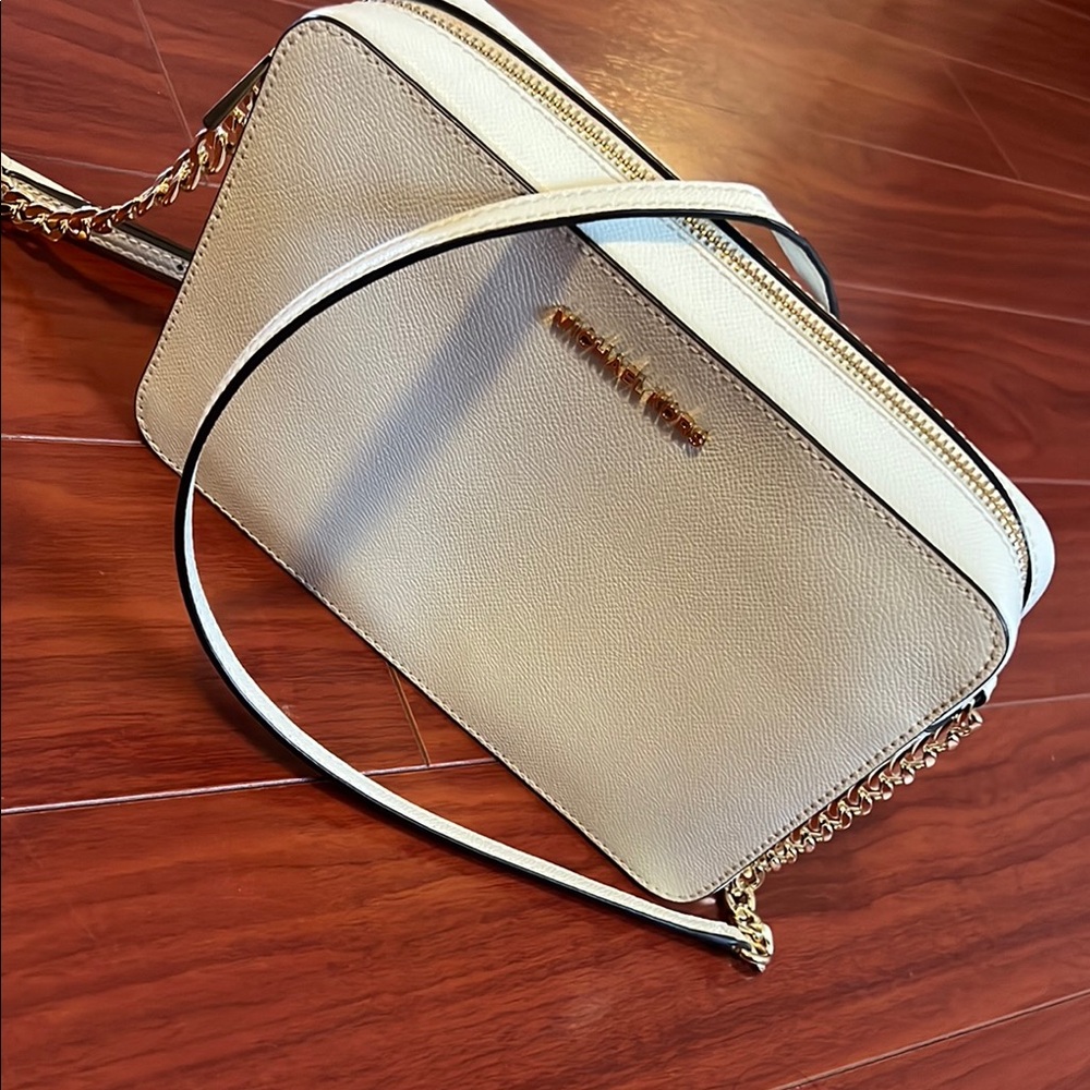 Michael Kors Crossbody Bag